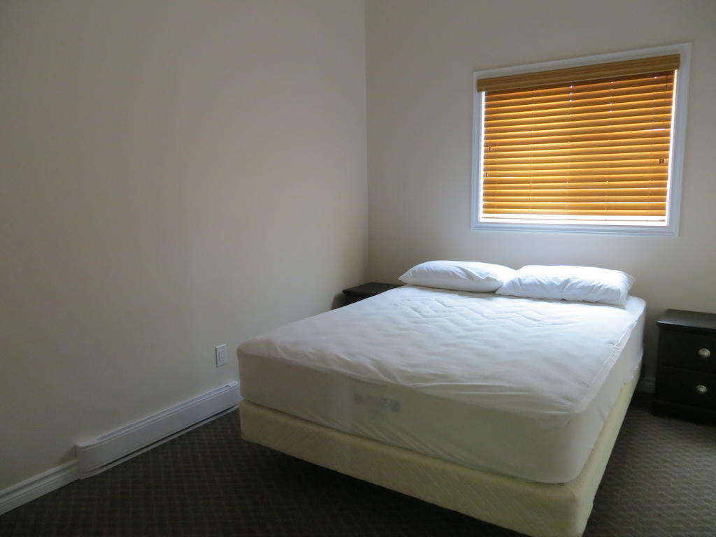 Halls Cottages Honey Harbor 部屋 写真